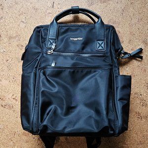 Baggalini Soho Backpack in Black and Gray interior